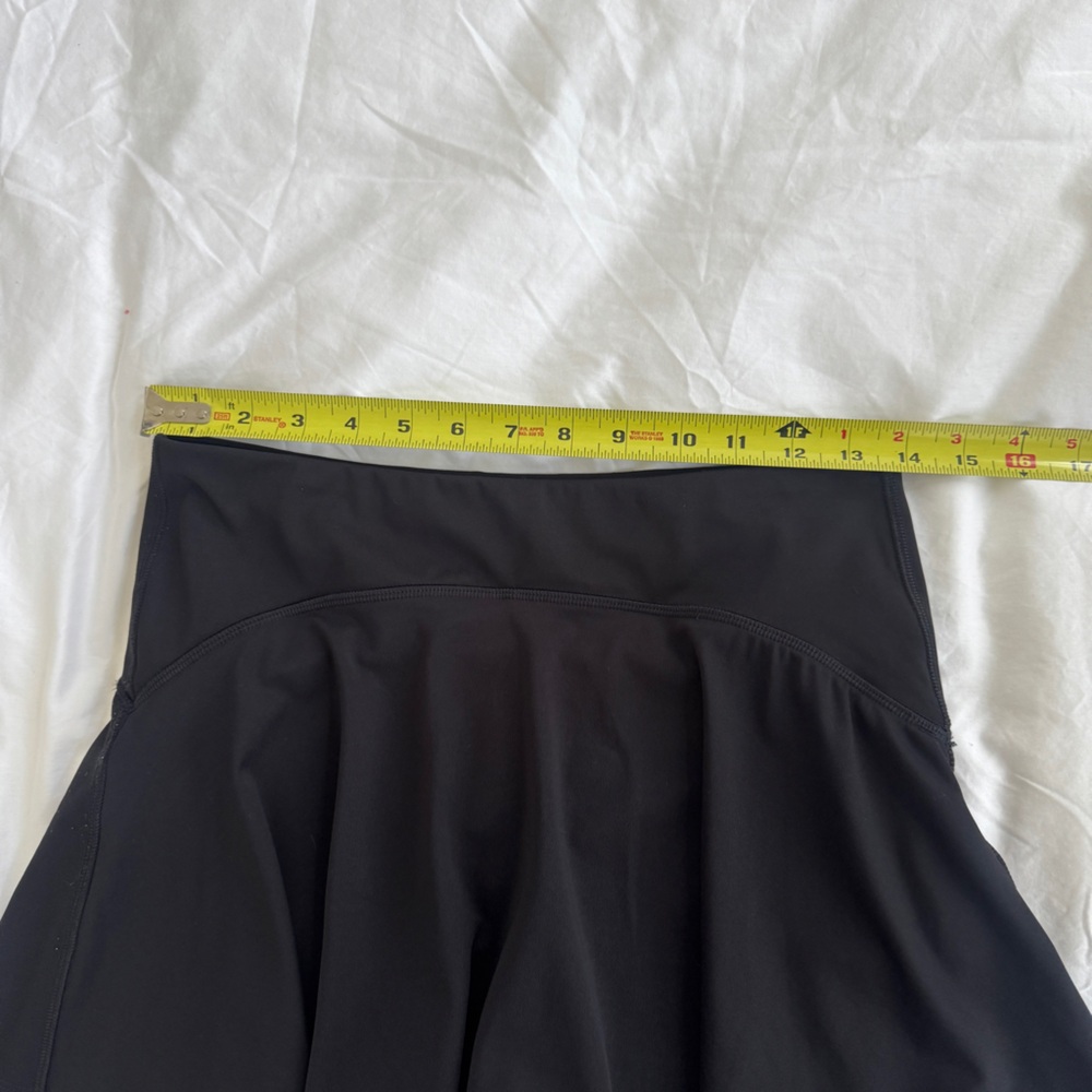 High-Waisted Black Flared Workout Skort - Picture 5 of 10